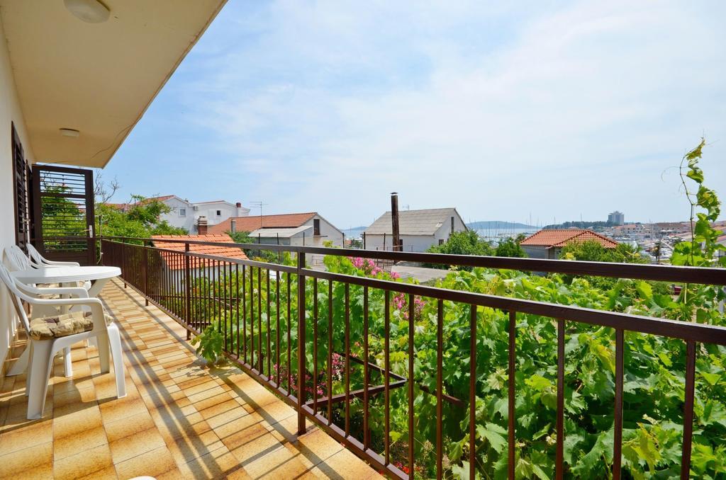 Apartments Marija Near Center Vodice Exteriör bild