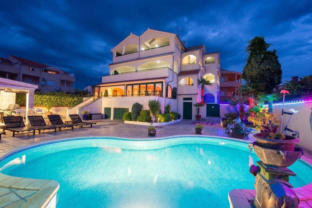 Apartments Marija Near Center Vodice Exteriör bild