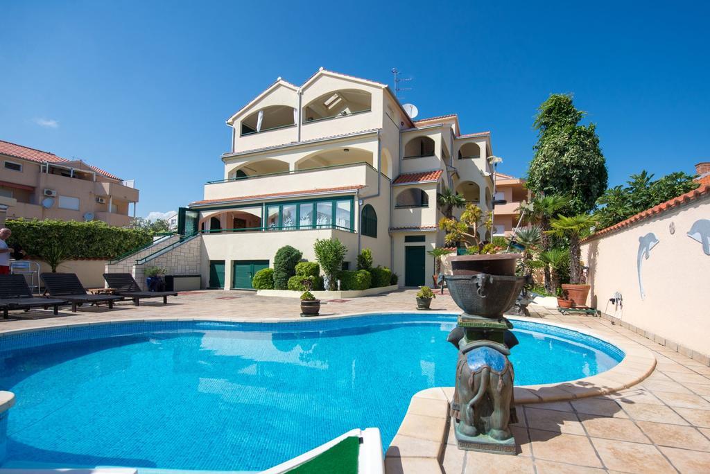 Apartments Marija Near Center Vodice Exteriör bild
