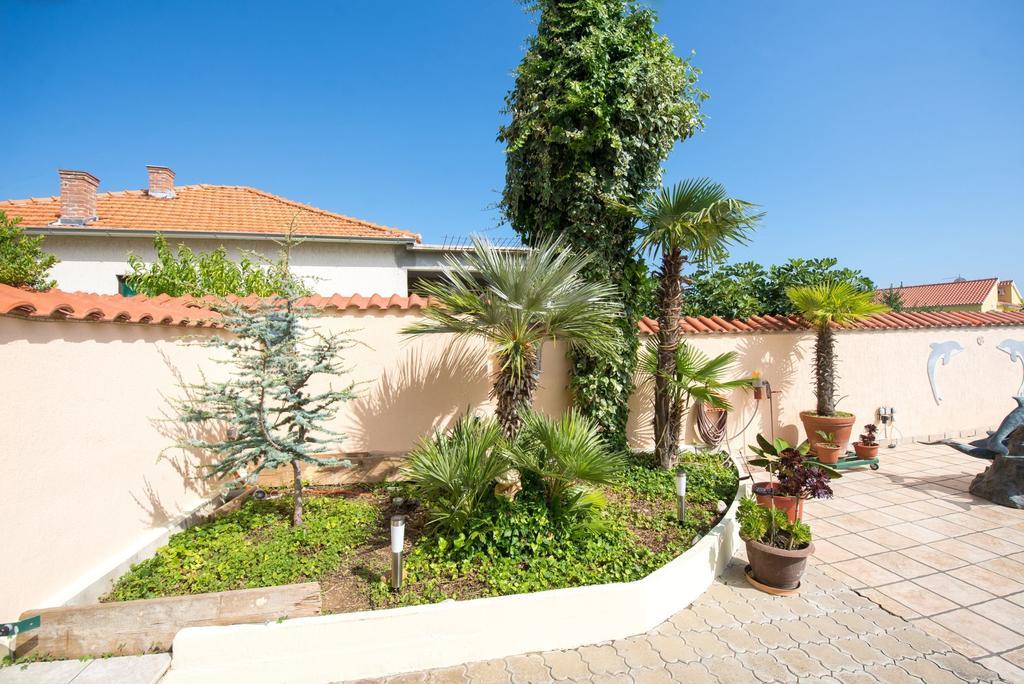 Apartments Marija Near Center Vodice Exteriör bild