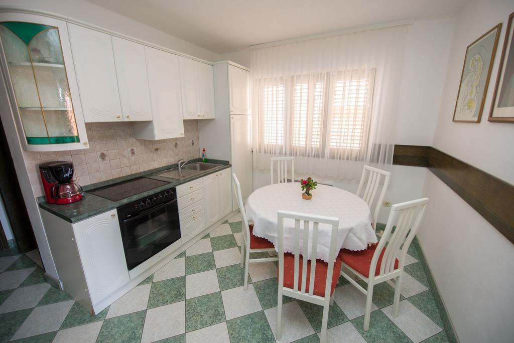 Apartments Marija Near Center Vodice Exteriör bild